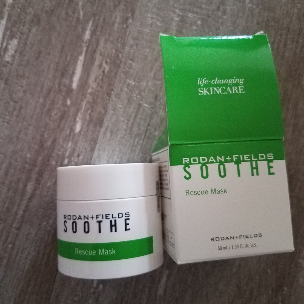 Rodan and Fields Rescue mask